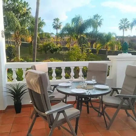 Apartment Lovely 2 Bedroom In Oasis De Capistrano, Nerja